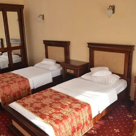 Richmond Hotel Mamaja