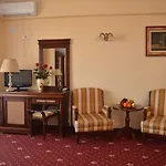 Richmond Hotel Mamaia