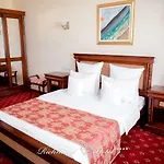 Richmond Hotel Mamaia