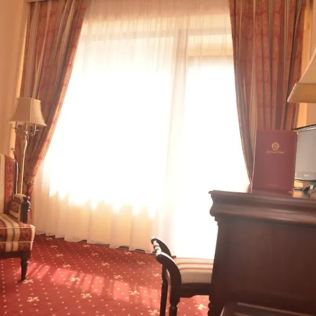 Richmond Hotel 4*