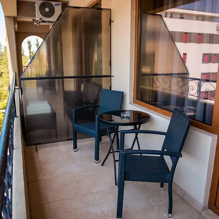 Richmond Hotel 4*