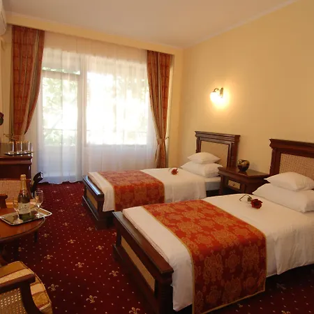 Richmond فندق مامايا