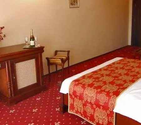 Richmond 4* مامايا