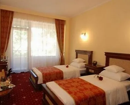 فندق Richmond 4*