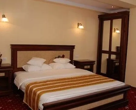 Richmond 4*