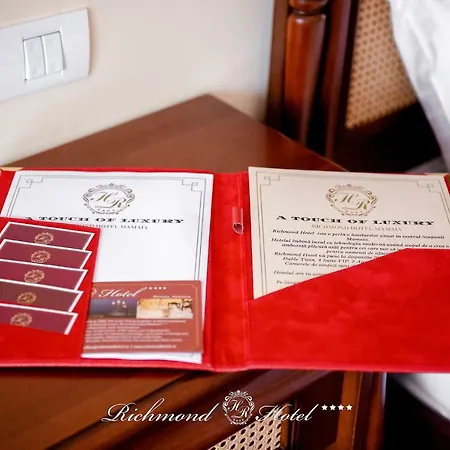 Richmond 4* مامايا