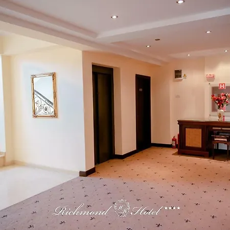 Richmond Hotel Mamaia