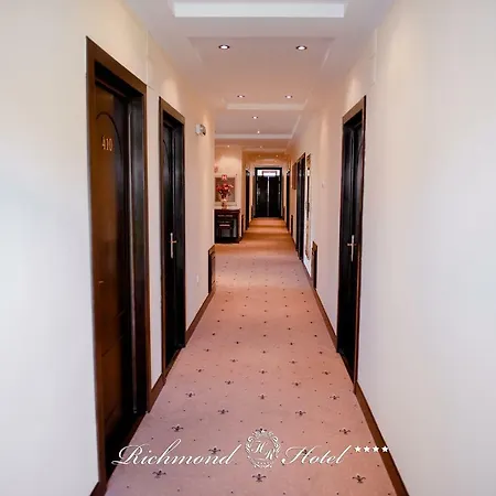 Richmond 4*
