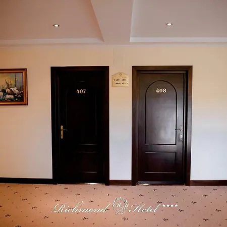 Richmond فندق